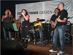 White Band Night im Harlekin