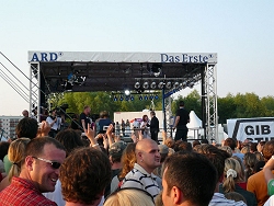 Impressionen vom Konzert, dem NETZ-Stand und der Busfahrt